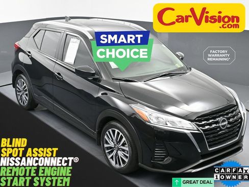 Used 2023 Nissan Kicks SV image 1