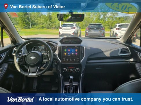 Used 2023 Subaru Forester Touring AWD/4WD image 9