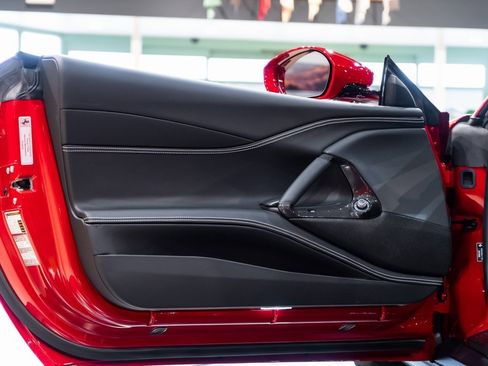 Certified 2022 Ferrari 812 GTS image 23