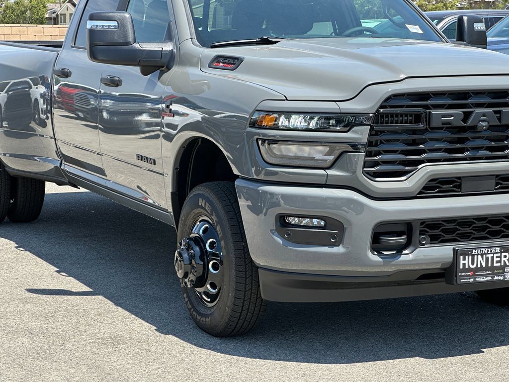 New 2026 RAM 3500 Big Horn AWD/4WD image 9