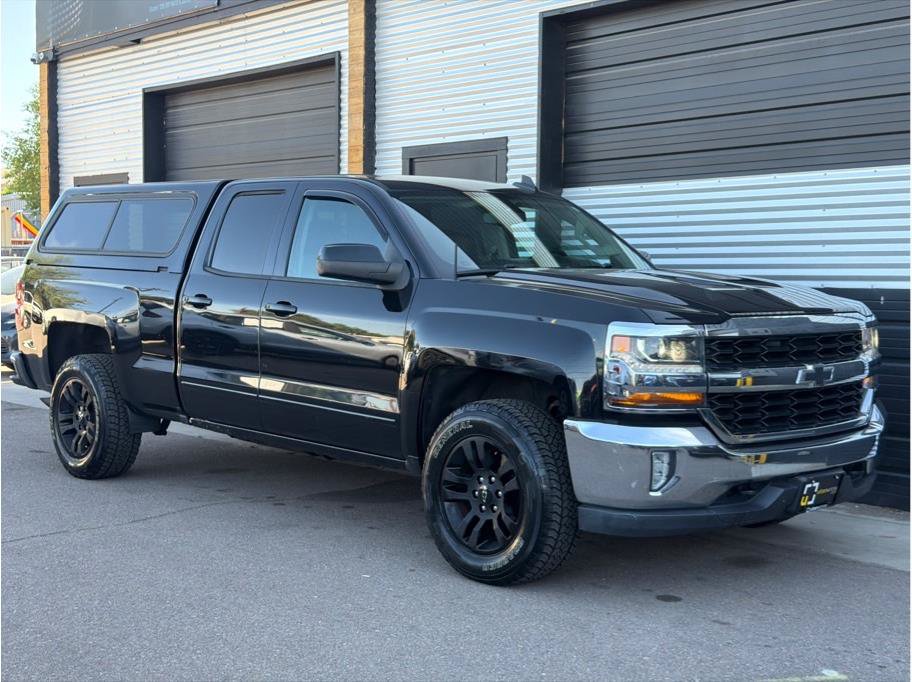 Used 2017 Chevrolet Silverado 1500 LT w/ All Star Edition AWD/4WD image 11