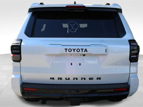 New 2026 Toyota 4Runner TRD Sport AWD/4WD image 14