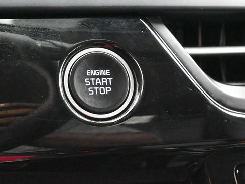 Used 2024 Kia Seltos S FWD image 28