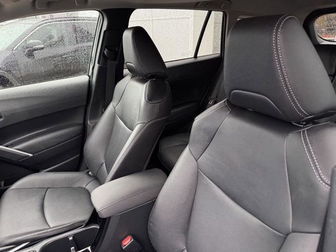 Certified 2024 Toyota Corolla Cross XLE image 18