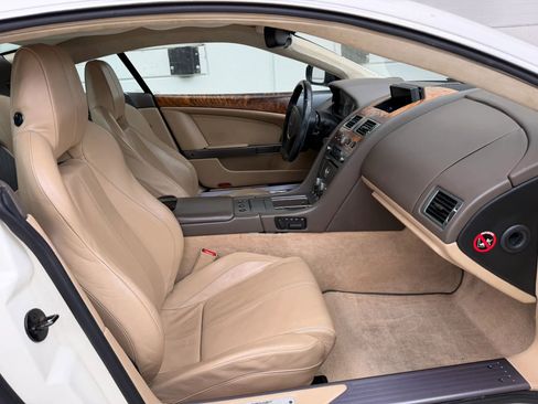 Used 2007 Aston Martin DB9 Coupe RWD image 14
