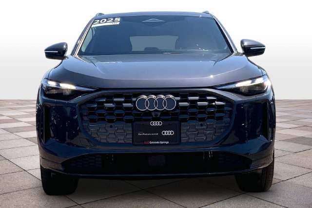 Certified 2025 Audi Q5 Premium w/ Convenience Package AWD/4WD image 3