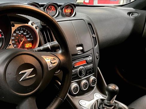 Used 2013 Nissan 370Z Coupe image 5