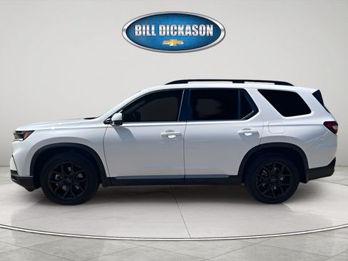 Used 2025 Honda Pilot Touring image 4