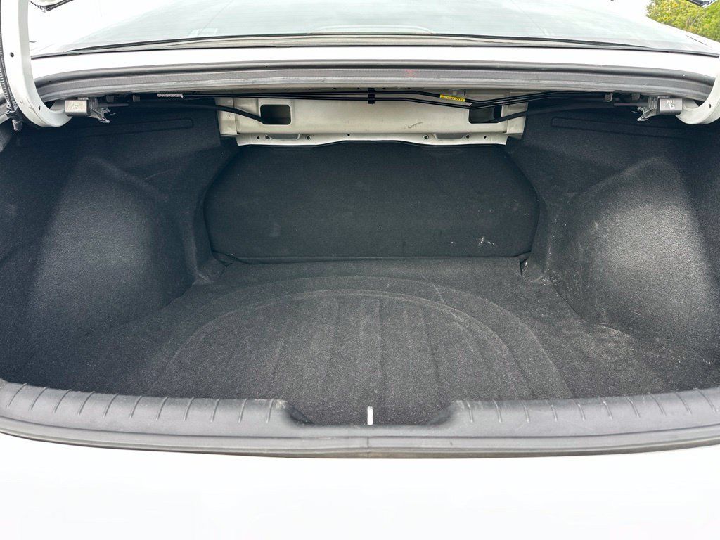 Used 2024 Hyundai Elantra SEL FWD image 30