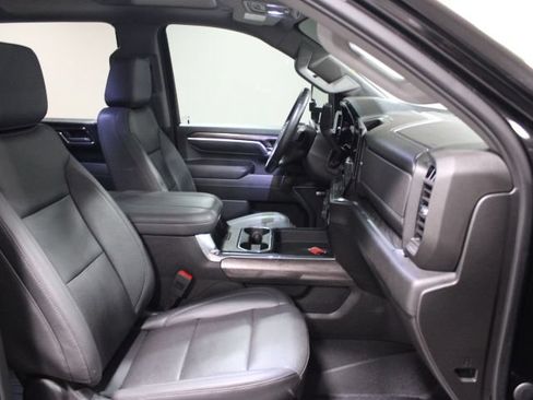Used 2024 Chevrolet Silverado 2500 LTZ w/ LTZ Convenience Package AWD/4WD image 26