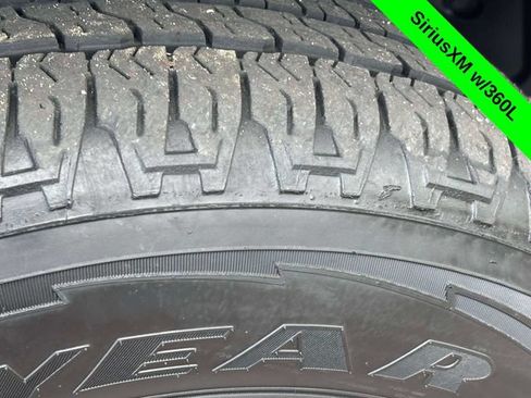 Used 2023 RAM 1500 Laramie AWD/4WD image 35