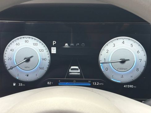 Used 2024 Hyundai Elantra SEL FWD image 26