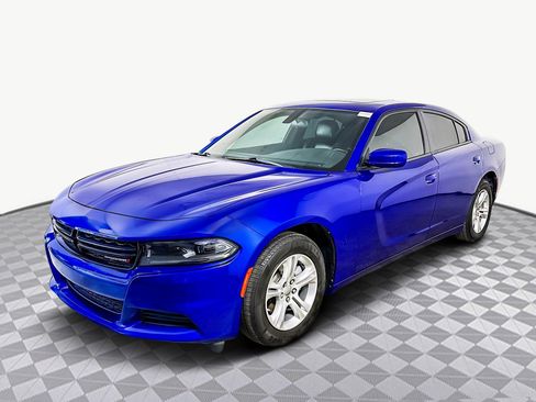 Used 2022 Dodge Charger SXT w/ Leather Interior Group image 4