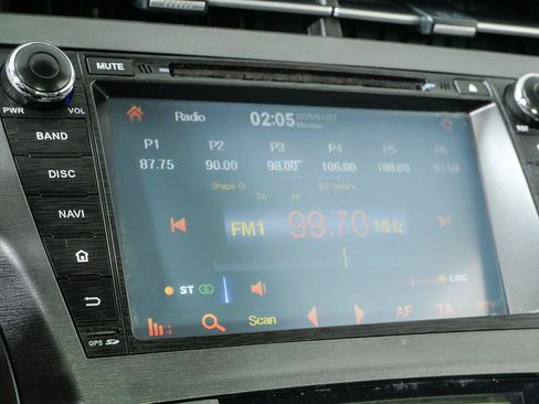 Used 2013 Toyota Prius Two FWD image 13