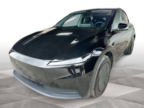Used 2026 Tesla Model Y 2WD image 1
