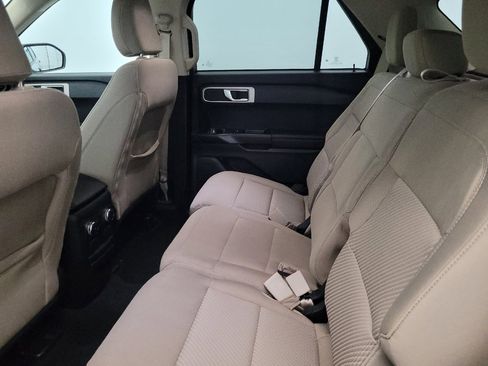 Used 2021 Ford Explorer 4WD image 18