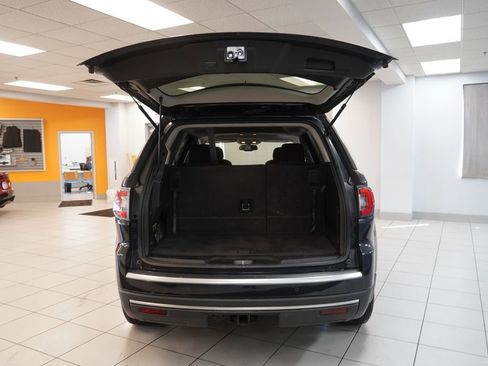Used 2013 GMC Acadia SLE image 10