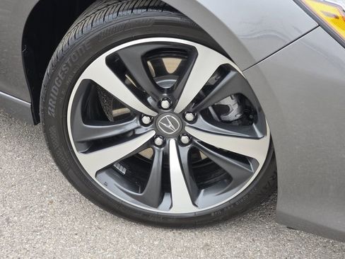 Used 2025 Acura TLX w/ Technology Package image 17