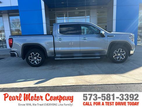Used 2024 GMC Sierra 1500 SLT w/ SLT Premium Plus Package image 3