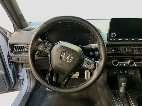 Used 2025 Honda Civic Sport image 11