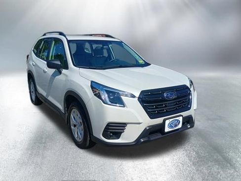 Used 2024 Subaru Forester AWD/4WD image 8