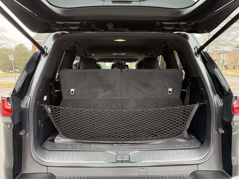 Used 2022 Lexus LX 600 Premium w/ Appearance Package image 28