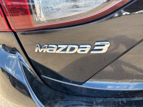 Used 2017 MAZDA MAZDA3 Touring image 9