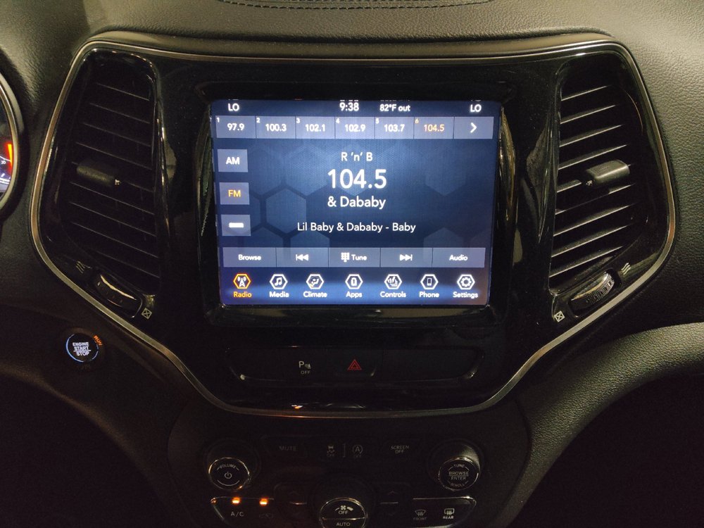 Used 2020 Jeep Cherokee Limited AWD/4WD image 25