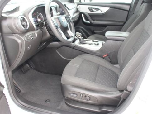 Used 2022 Chevrolet Blazer LT w/ LPO, Black Accent Package image 11