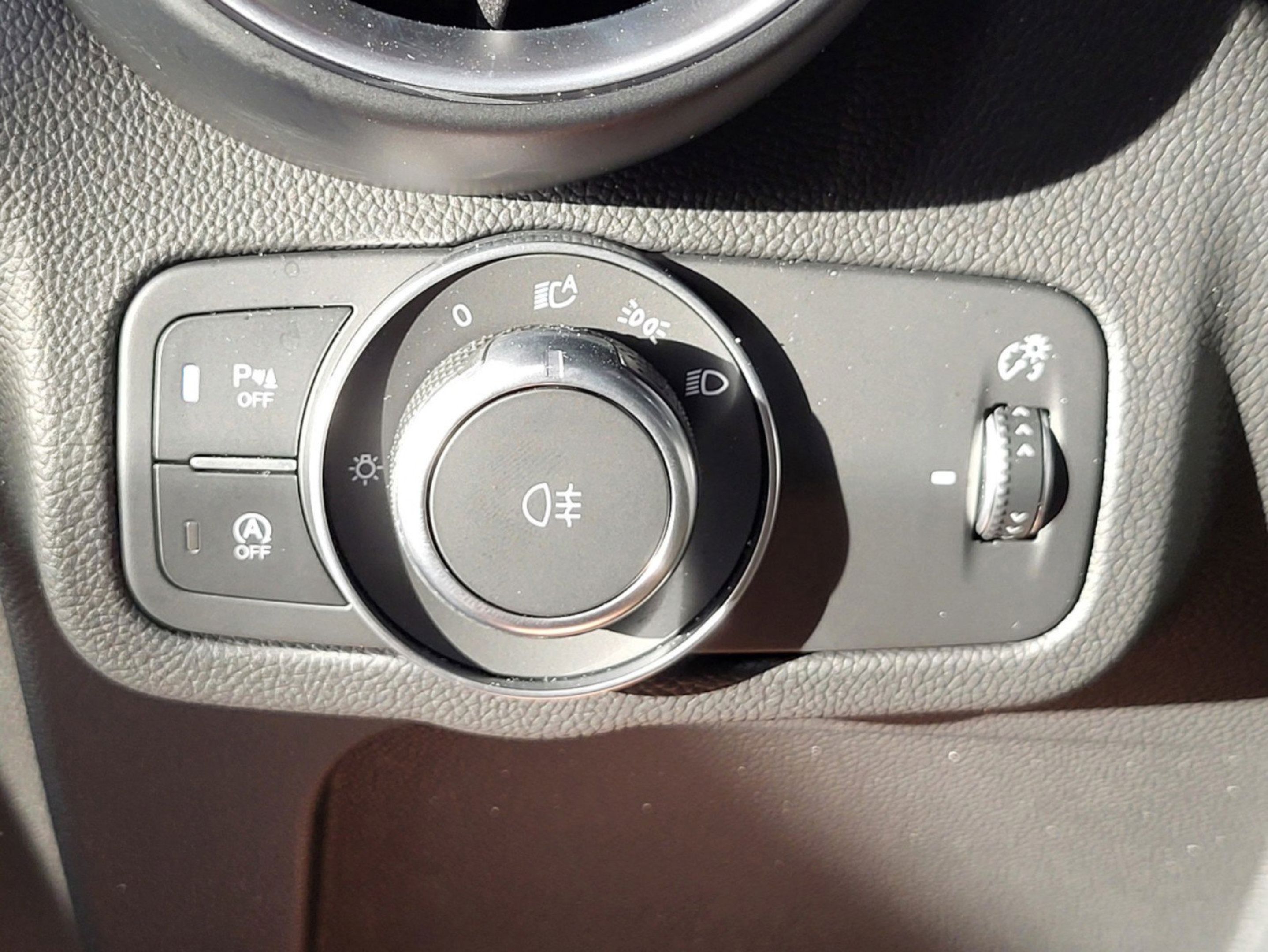 New 2025 Alfa Romeo Stelvio Sprint AWD/4WD image 37