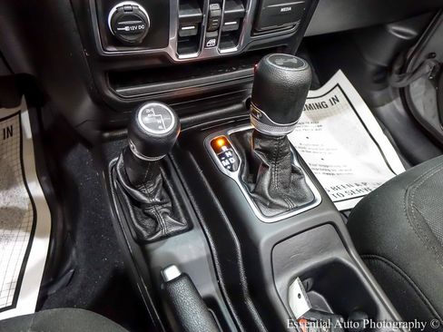 Used 2020 Jeep Wrangler Unlimited Sport S w/ Sun And Sound Package AWD/4WD image 24
