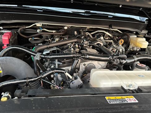 Certified 2024 Toyota Tacoma SR5 image 28