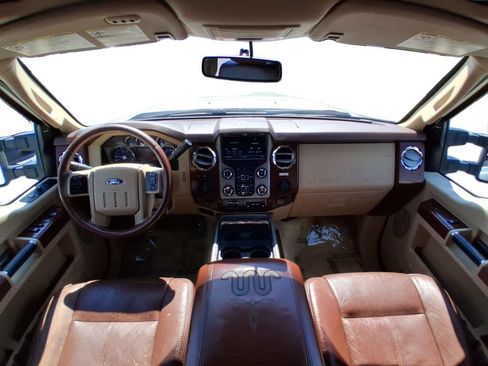 Used 2014 Ford F250 King Ranch w/ FX4 Off-Road Package AWD/4WD image 12