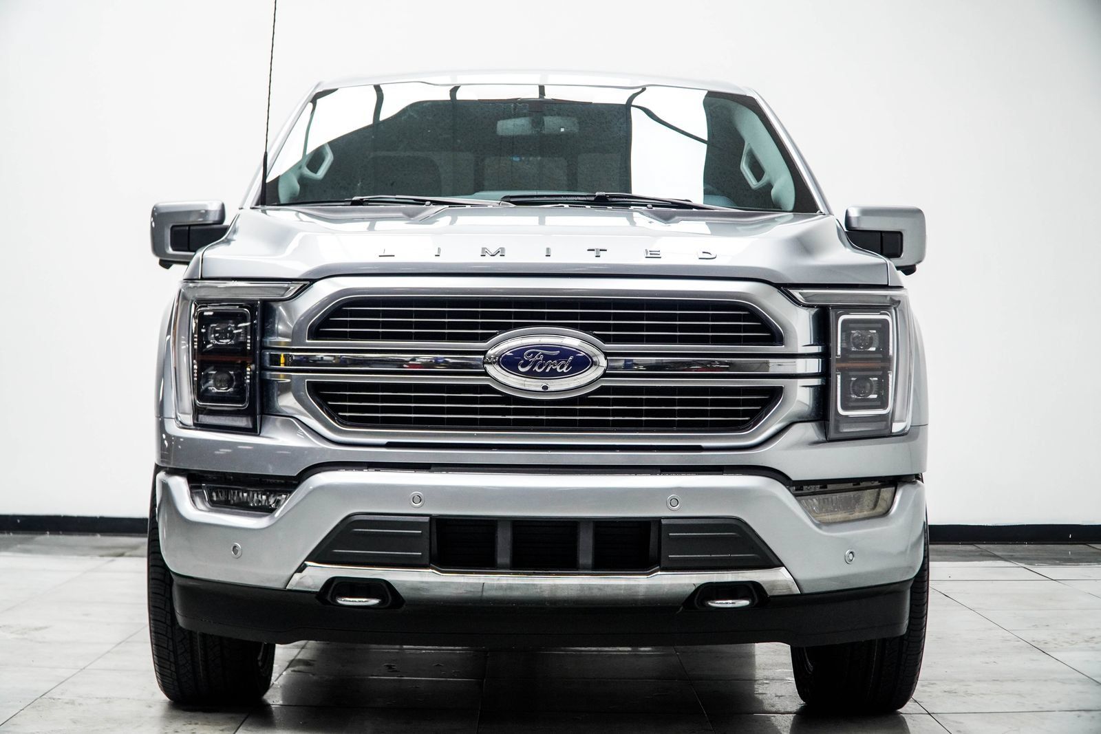Used 2023 Ford F150 Limited AWD/4WD image 8