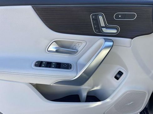 Used 2024 Mercedes-Benz CLA 250 image 22