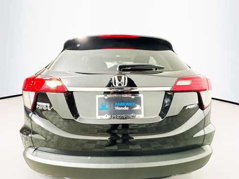 Used 2022 Honda HR-V EX-L image 6