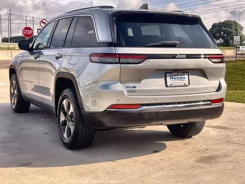 Used 2023 Jeep Grand Cherokee 4WD 4xe image 5