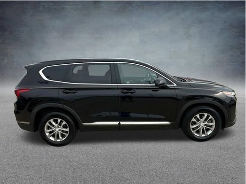 Used 2019 Hyundai Santa Fe SE FWD image 11