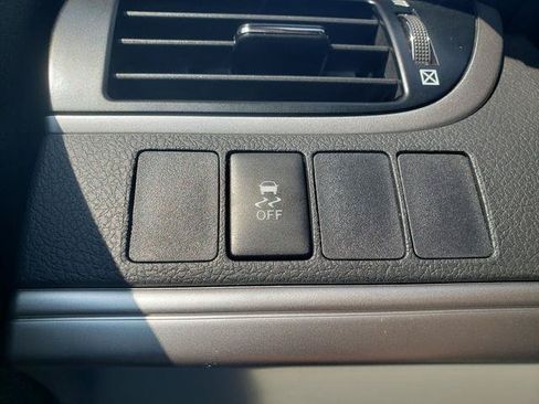 Used 2014 Toyota Camry LE FWD image 20