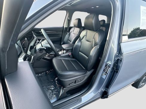 Used 2025 Kia Telluride S image 21