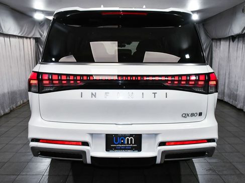 Used 2025 INFINITI QX80 Sensory image 5