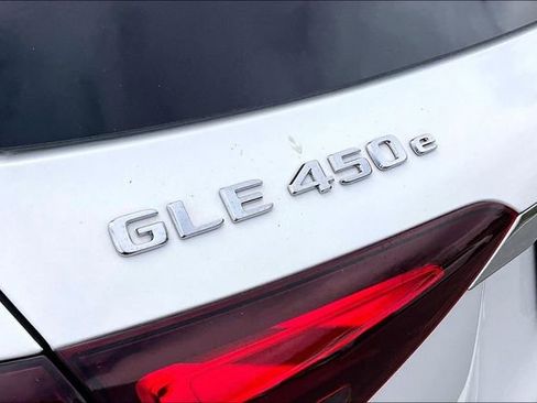 New 2025 Mercedes-Benz GLE 450e 4MATIC image 15