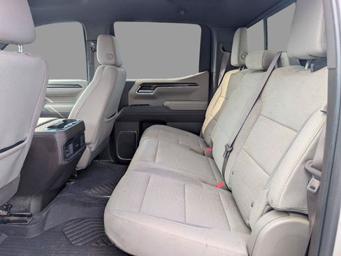 Used 2023 Chevrolet Silverado 1500 LT AWD/4WD image 36