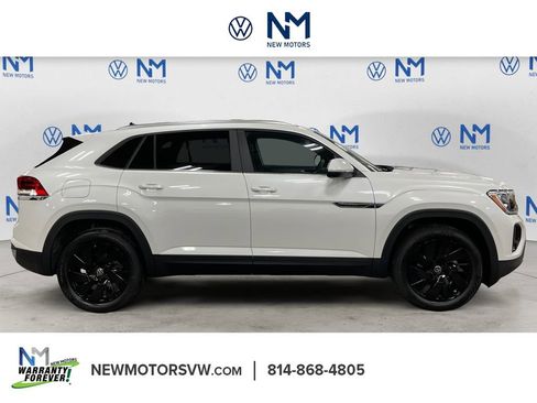 New 2026 Volkswagen Atlas Cross Sport SE image 6