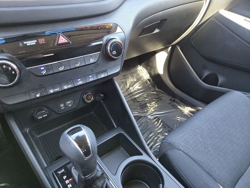 Used 2018 Hyundai Tucson SEL image 21