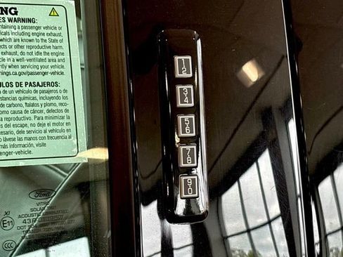 Used 2023 Ford F150 Raptor image 11