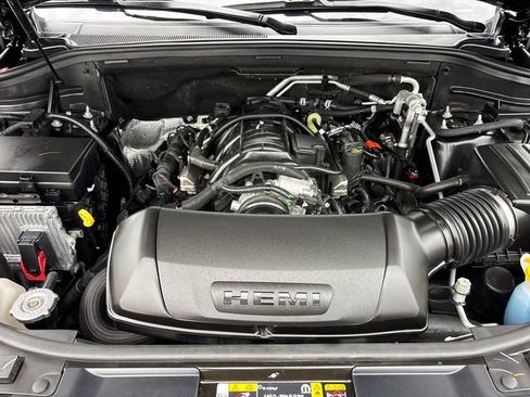 Used 2025 Dodge Durango R/T AWD/4WD image 36