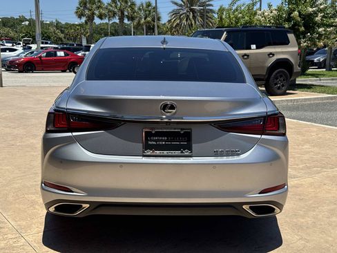 Used 2024 Lexus ES 350 w/ Premium Package FWD image 4