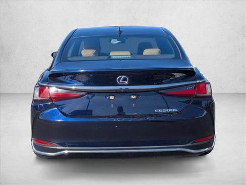 Used 2020 Lexus ES 300h image 7