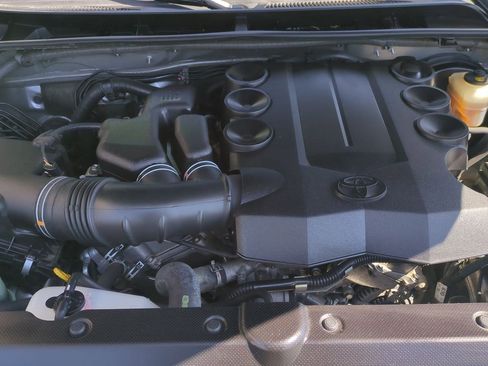 Used 2016 Toyota 4Runner SR5 Premium RWD image 27
